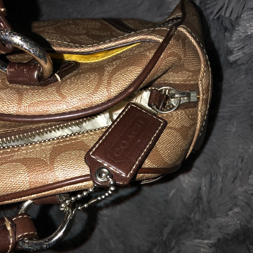 Tan Coach HandBag - Picture 3 of 7